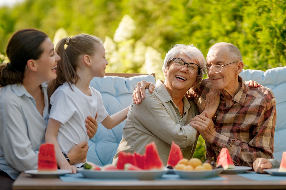 10 Cool Summer Activities You Can Do With Your Senior Loved One